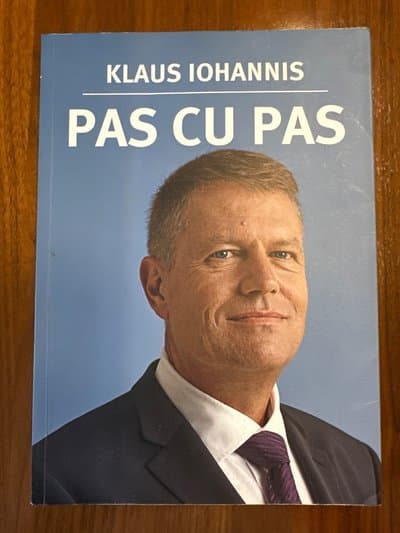 Pas cu pas